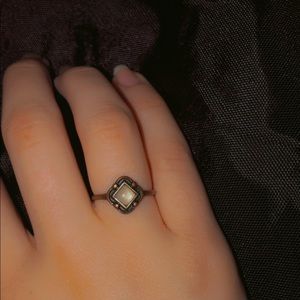 bronze ring w/ stone